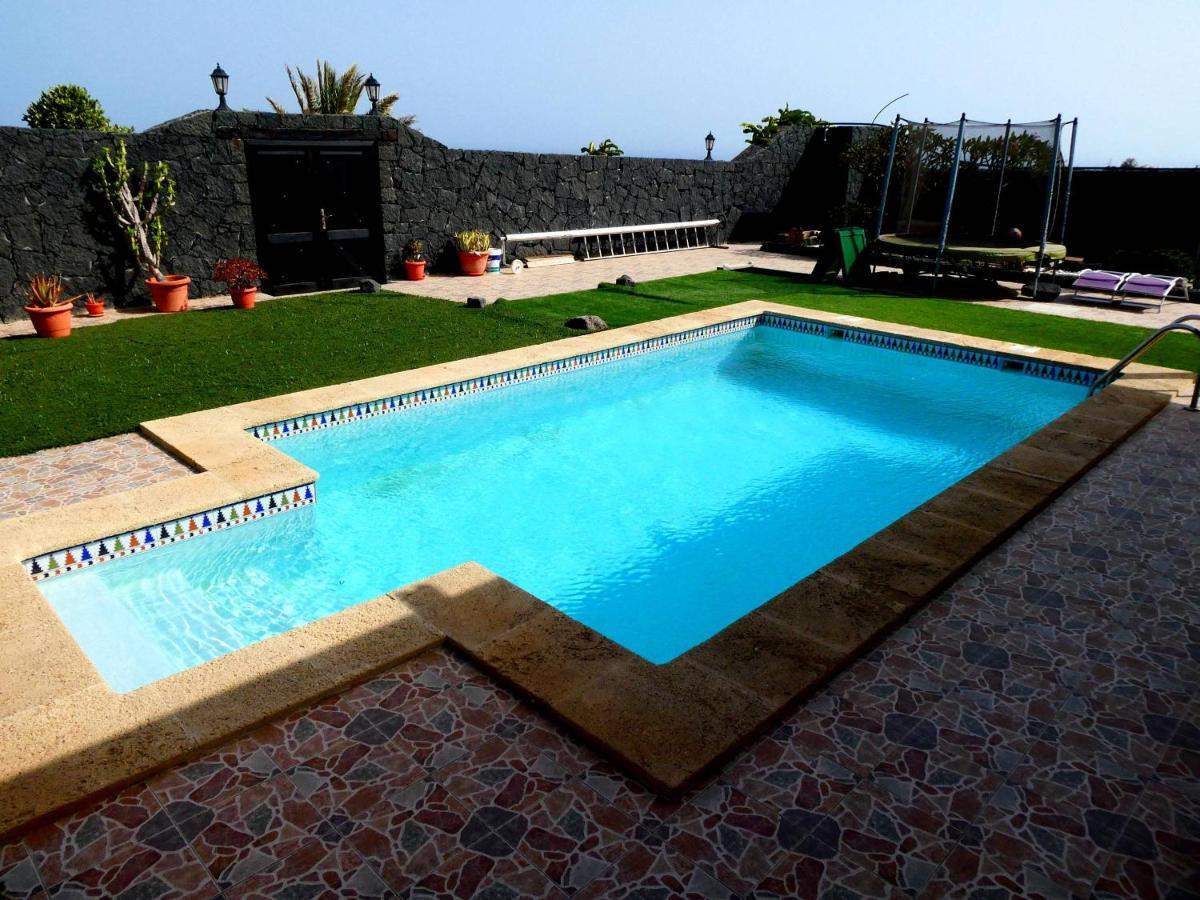 Apartamento Los Llanitos En La Asomada Tias Exterior photo